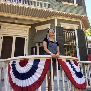 Meet your Posher, Denise ma erika